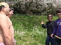 JDと全裸の男