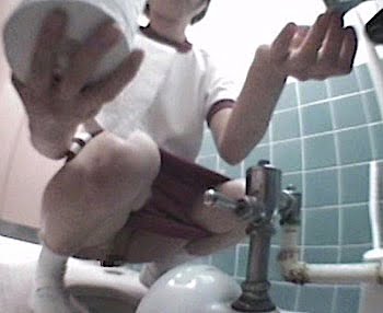 トイレ盗撮